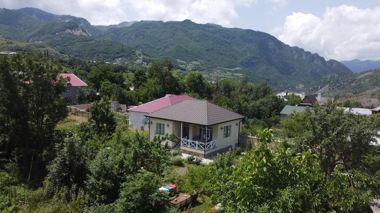 Abbasov'S Guest House-In Lahij Lahic Екстер'єр фото
